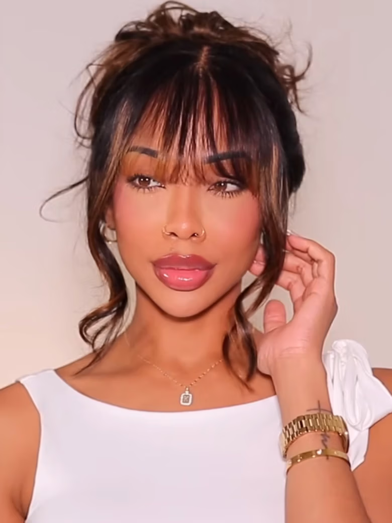 Simidola Glueless Highlight Balayage Color Body Wave With Bangs 7x5 Glueless Wig Pre-cut Lace Wear Go Wig